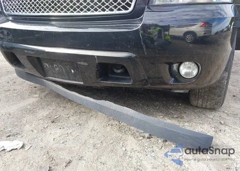 2009 Chevrolet Suburban 1500 Lt2 z USA, uszkodzony, nr VIN 1GNFK26389R268375